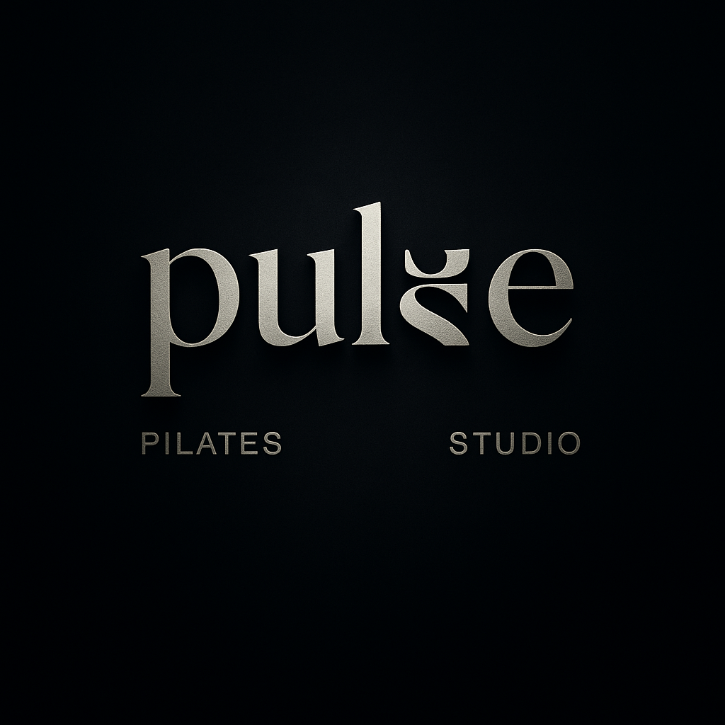 Pulse Pilates Studio — logotipo sobre fondo negro